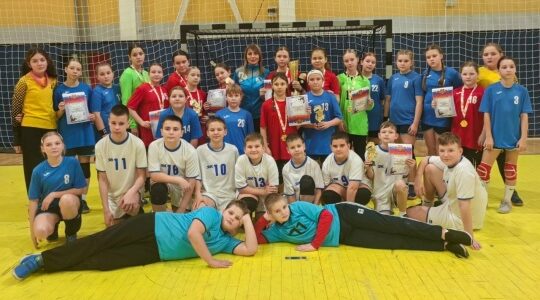 Сельцовские гандболисты ярко сыграли в новогоднем турнире в Брянске