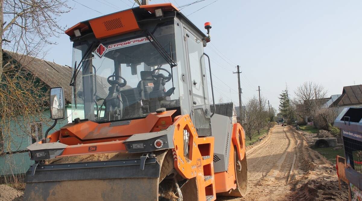 В Карачевском районе в 2025 году обновили ряд дорог