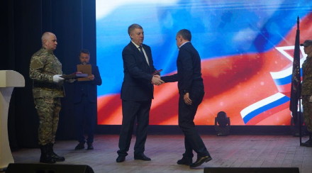 Губернатор поздравил с Днем защитника Отечества бойцов  бригады «БАРС-Брянск»