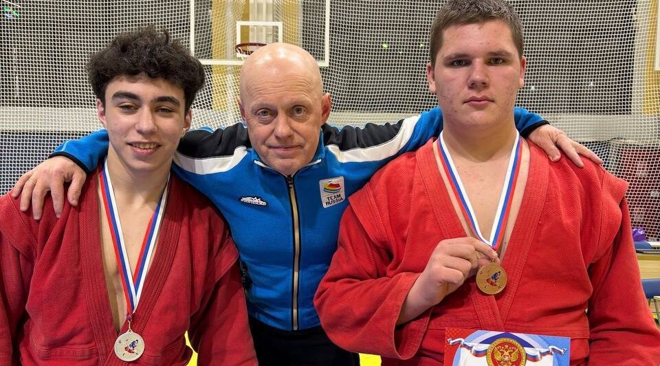 Сельцовские самбисты завоевали путевки на Первенство ЦФО