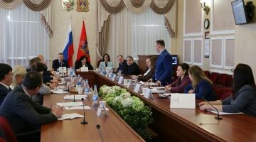 В Брянске комитет по образованию, науке, культуре и СМИ рассмотрел ряд важных тем