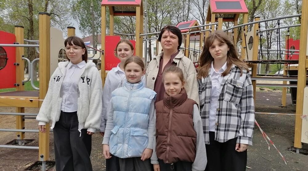 В брянских Клинцах появился красивый сквер рядом со школой №5