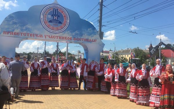 На Славянской площади в Брянске открылся «Город мастеров»