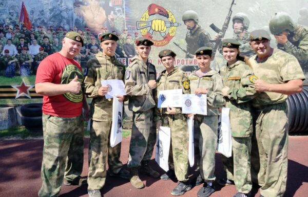 Воспитанники движения «Гвардейская смена» из Брянска стали первыми обладателями Оливкого берета с краповой вставкой