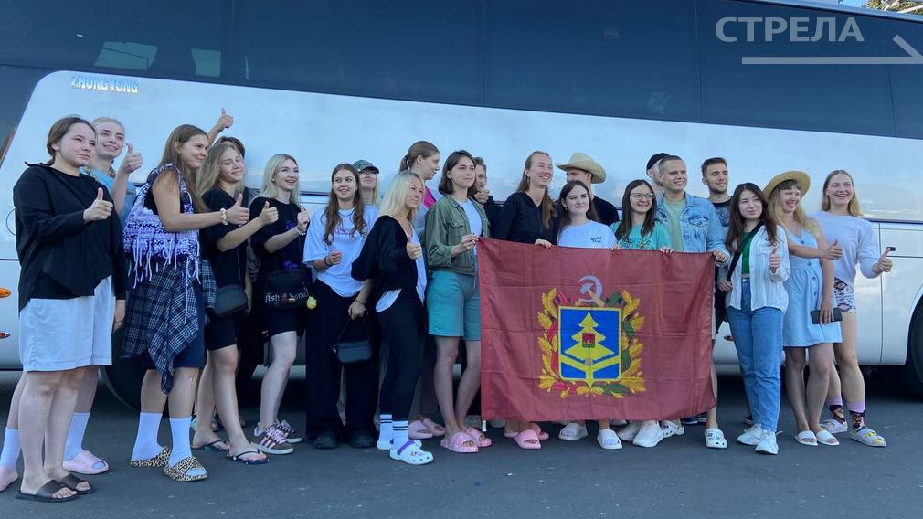 Брянская делегация молодёжных активистов отправилась на фестиваль «Таврида.АРТ»