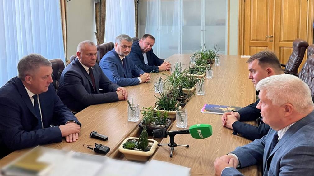 Глава Брянщины провел встречу с Владимиром Ваньке и Сергеем Афониным