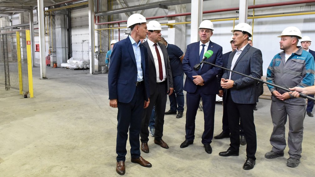 А.Богомаз рассказал о крупнейшем в ЦФО брянском производителе цемента