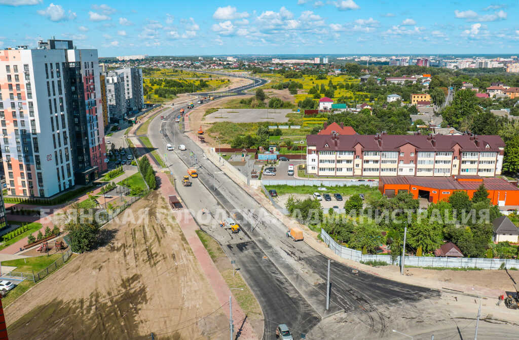 Улица И. Иванова в Брянске готова на 90%