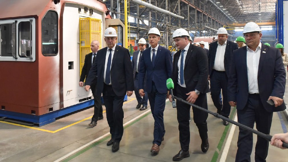 Александр Богомаз рассказал про Брянский машиностроительный завод