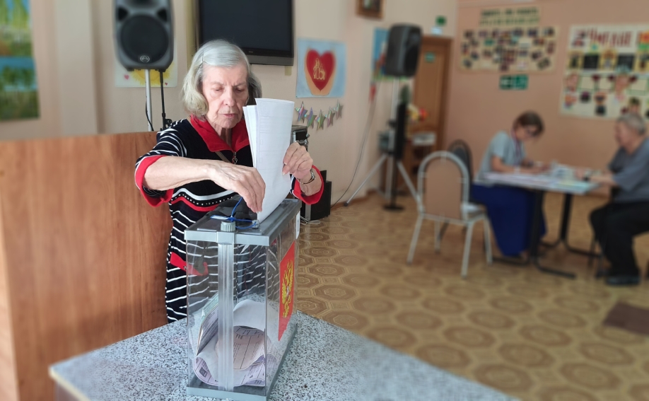 Постояльцы Сельцовского дома-интерната проголосовали на выборах в своем учреждении