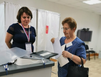 Педагоги города Сельцо голосуют на выборах