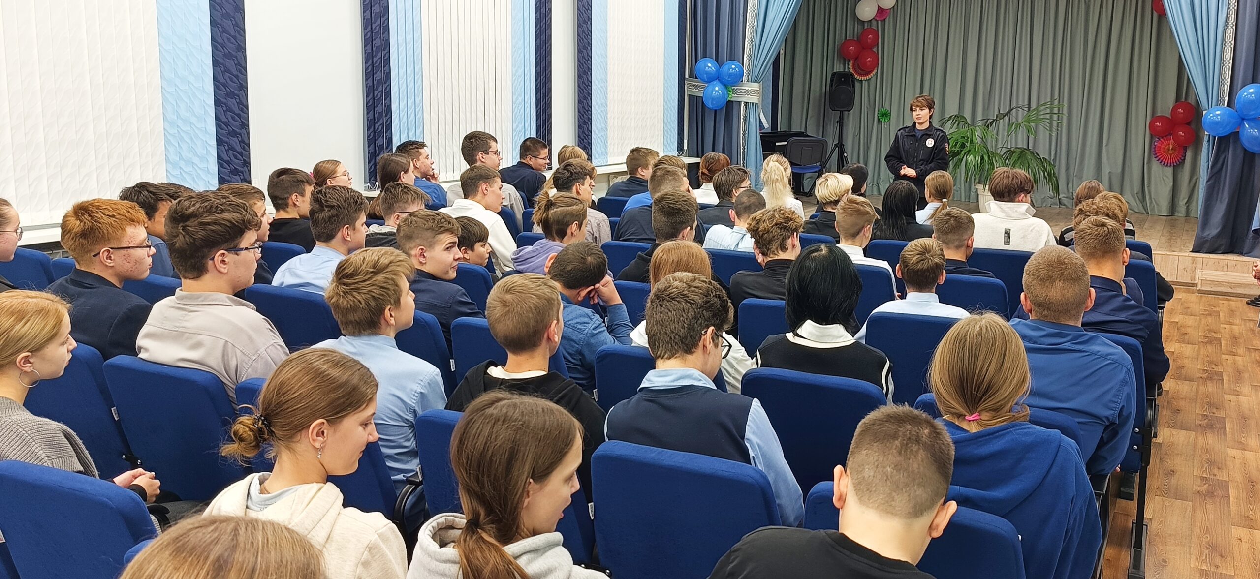 С «Правильным движением» сотрудники Госавтоинспекции МО МВД России «Брянский» посетили школу №3 г.Сельцо