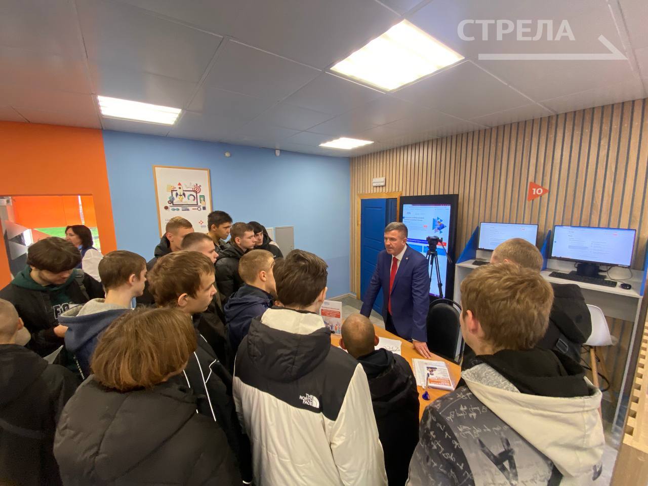 В Брянске проходит ярмарка вакансий для участников и ветеранов СВО, членов их семей