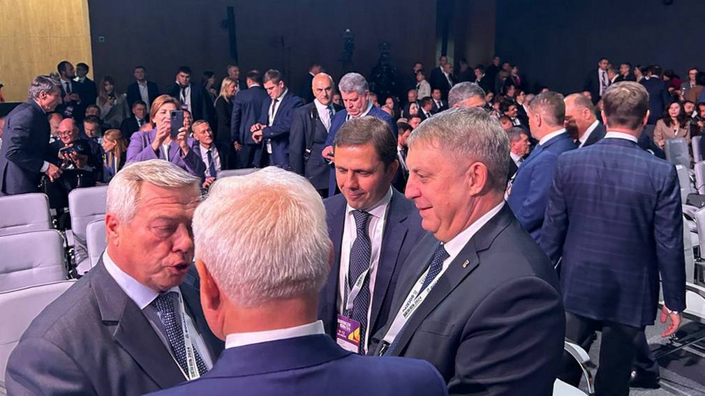 Глава Брянщины принял участие в пленарном заседании «Российский агропром – 2030: пути достижения технологического лидерства»