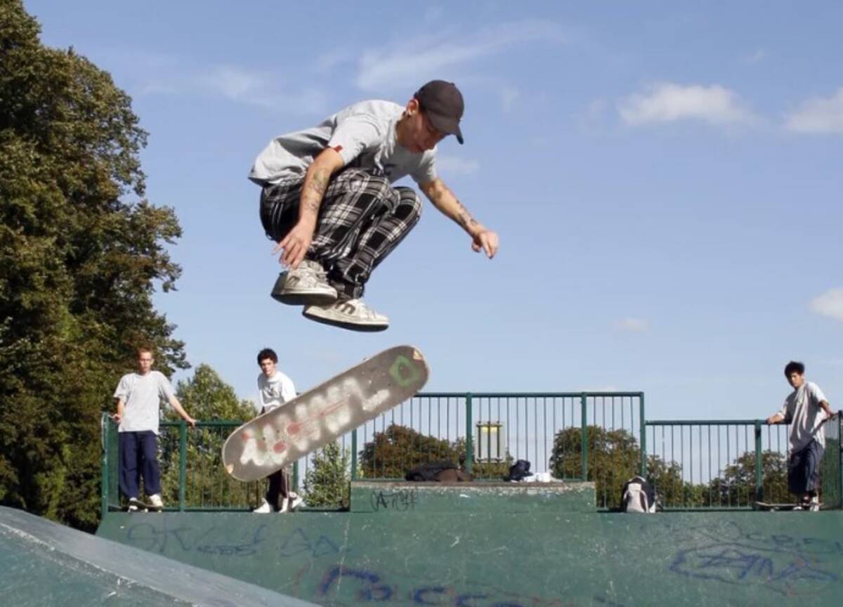 В Комаричах, что на Брянщине, началось строительство скейт-парка