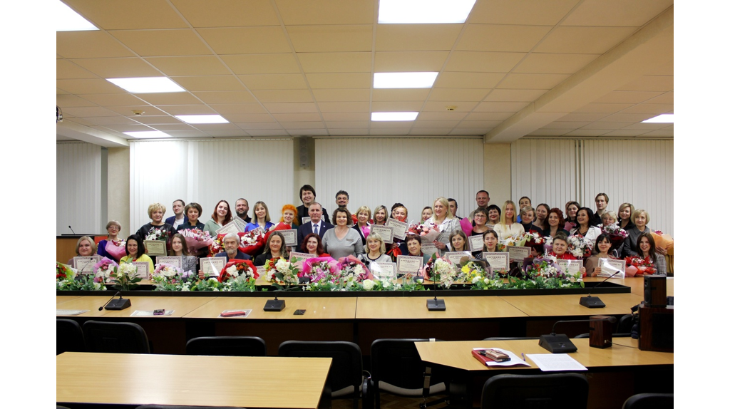 В городе Брянске 50 работников культуры и искусства стали обладателями муниципальной премии