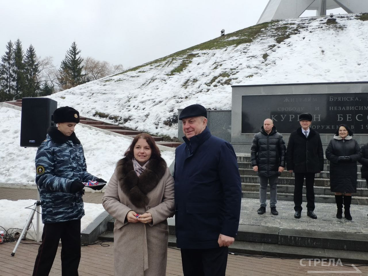 В городе Брянске вручили ключи от новых школьных автобусов