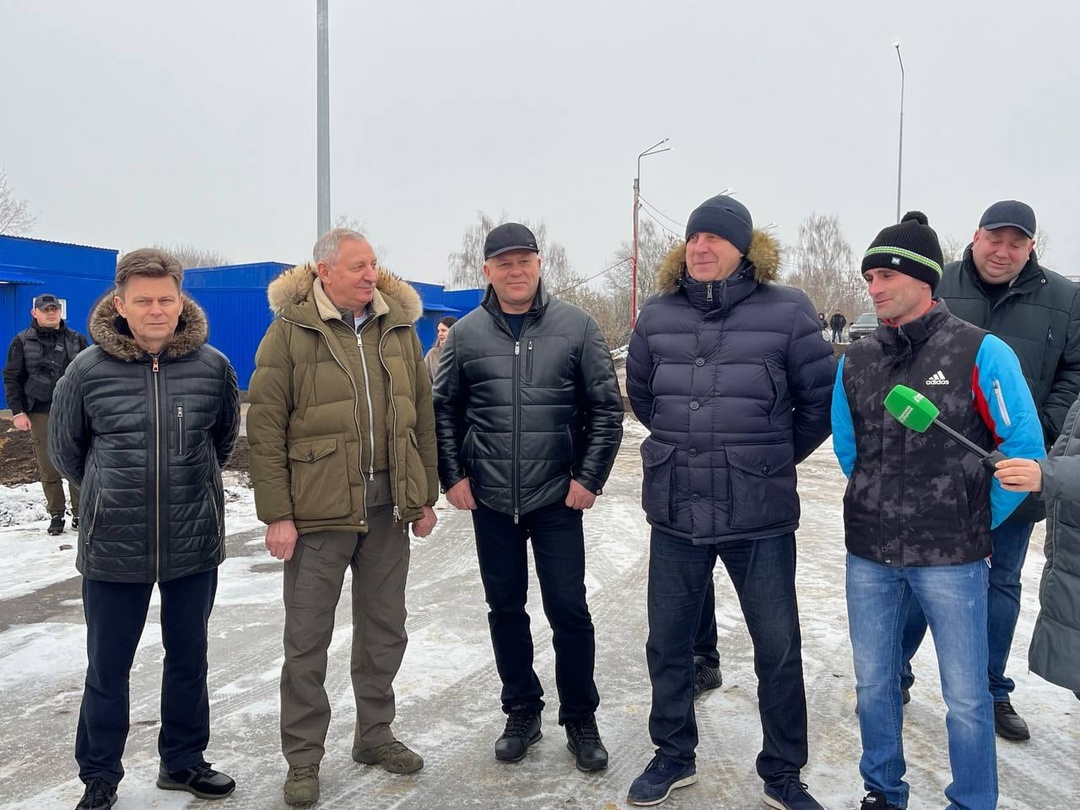 Глава Брянщины поздравил юных спортсменов с наступающим Новым годом