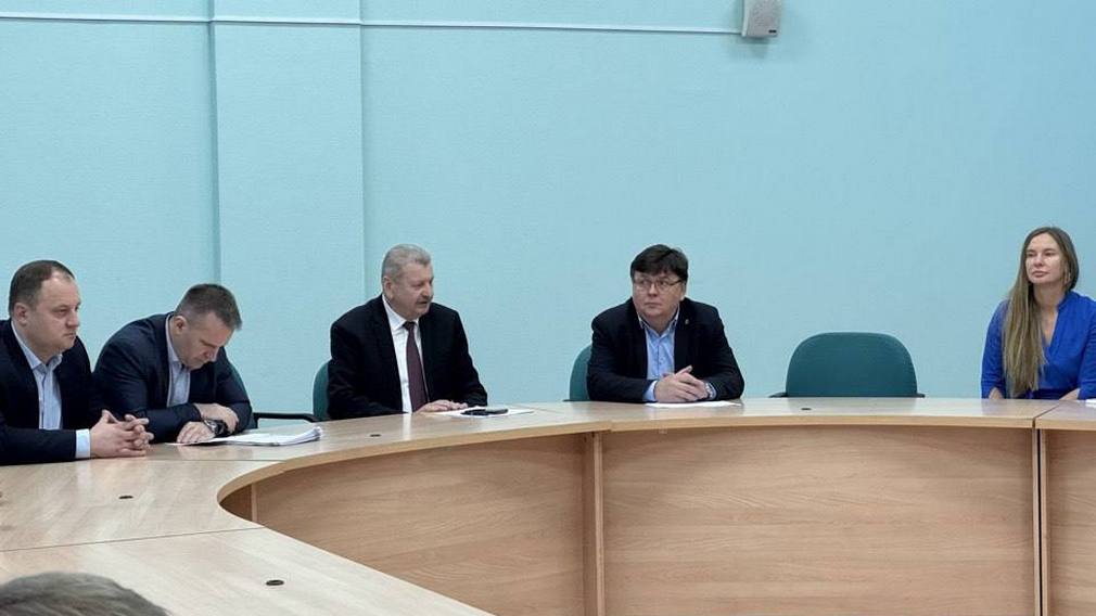 Работникам строительного комплекса Брянской области вручили ведомственные награды Минстроя России