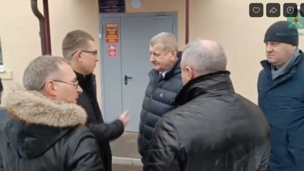 Брянские специалисты продолжат работать в Брянке в 2025 году