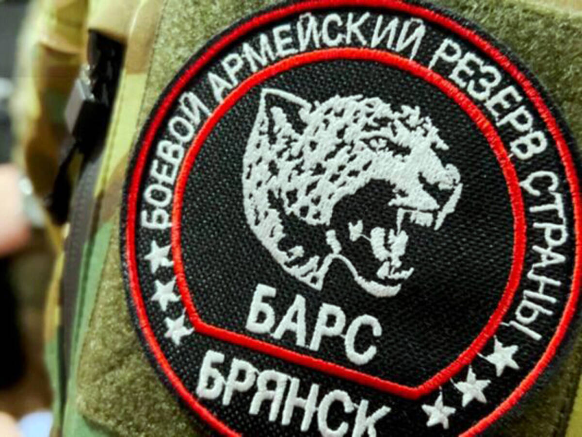 Генерал-полковник Никифоров вручил майорские погоны Сергею Антошину