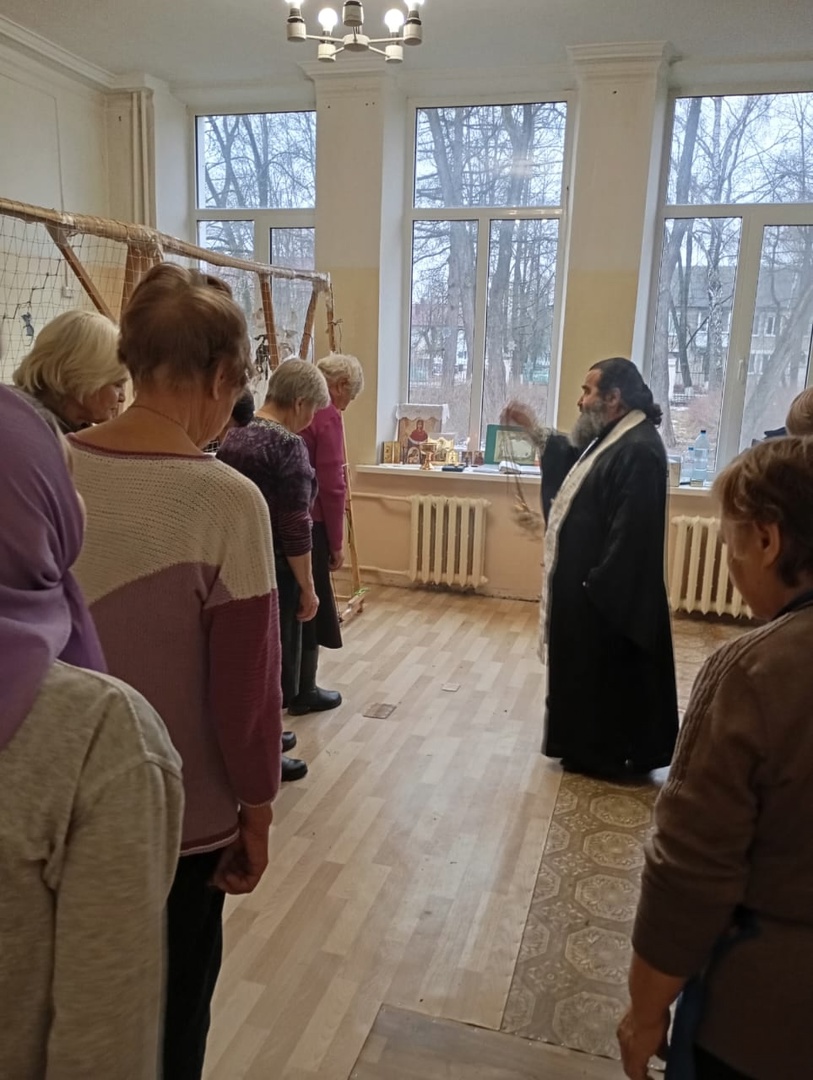 Для сельцовских волонтеров провели молебен