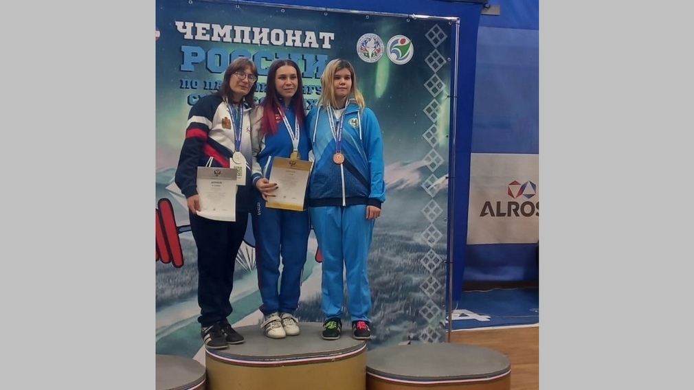 Брянская спортсменка установила 4 рекорда на Чемпионате России по пауэрлифтингу