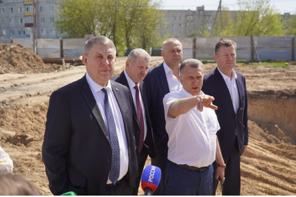 В брянском Трубчевске строится спортивно-оздоровительный комплекс с бассейном