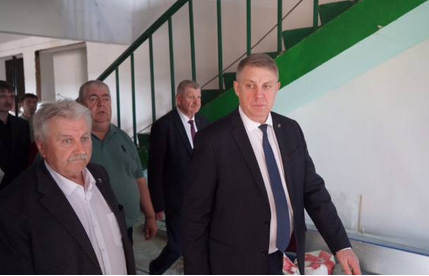 В средней школе села Гринёво Погарского района идет капитальный ремонт