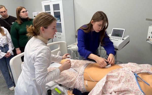 В Брянском медико-социальном техникуме прошел день открытых дверей