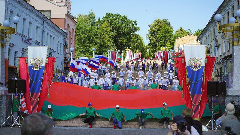 Александр Богомаз сказал, что у народов России и Беларуси общая история и общая задача