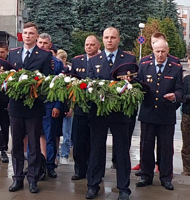 Транспортные полицейские Брянска приняли участие во Всероссийской акции «Свеча Памяти»