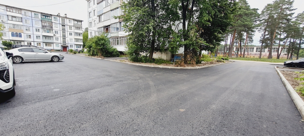 В Сельцо благоустраиваются дворовые территории