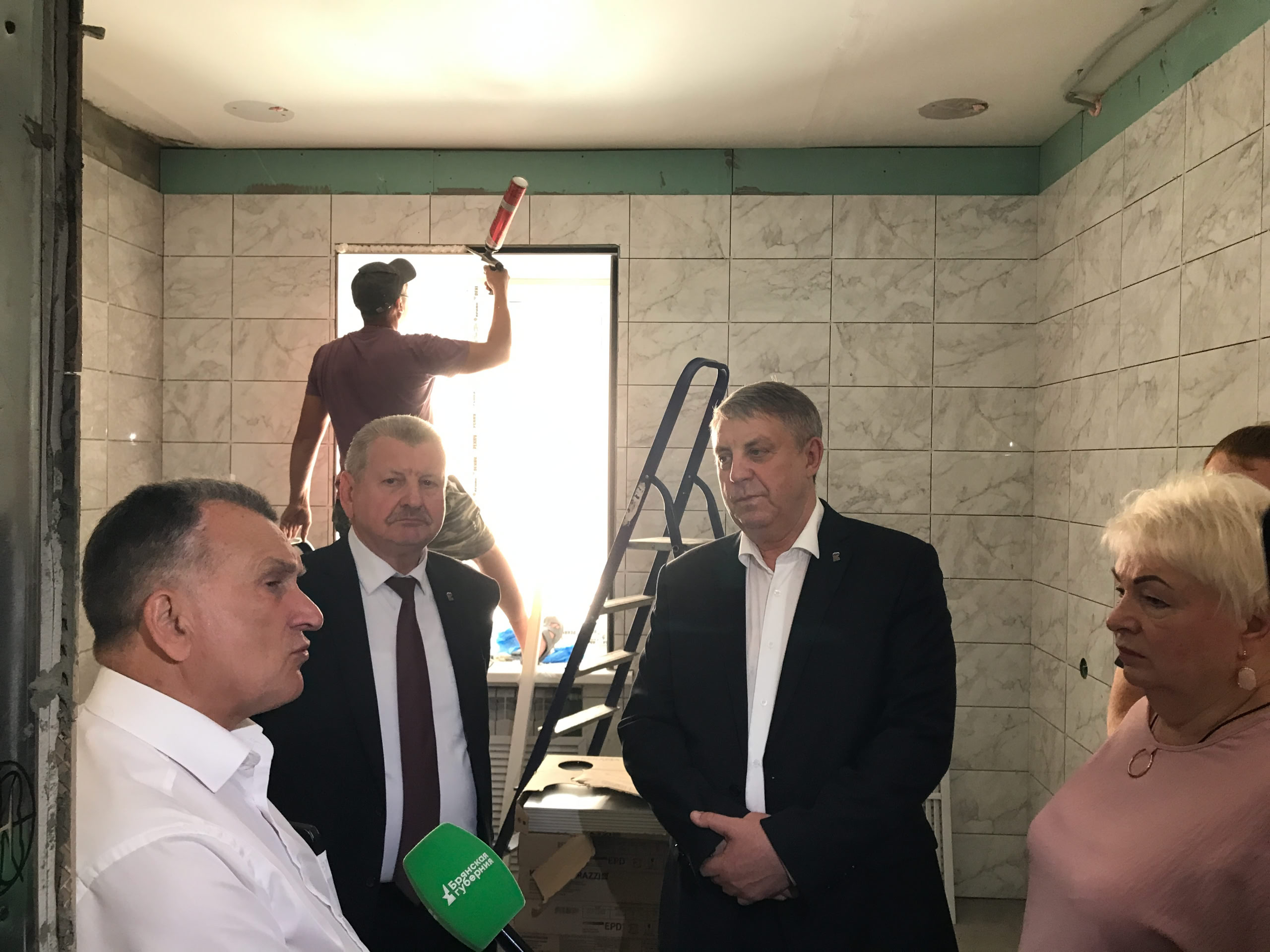 Александр Богомаз побывал в филиале Сеченовского медицинского университета