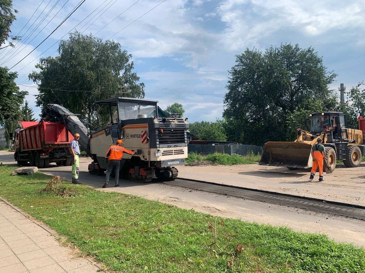 В Стародубе Брянской области проводят капремонт дороги на центральной улице