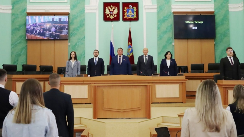 В Брянске состоялось очередное заседание Молодежного парламента