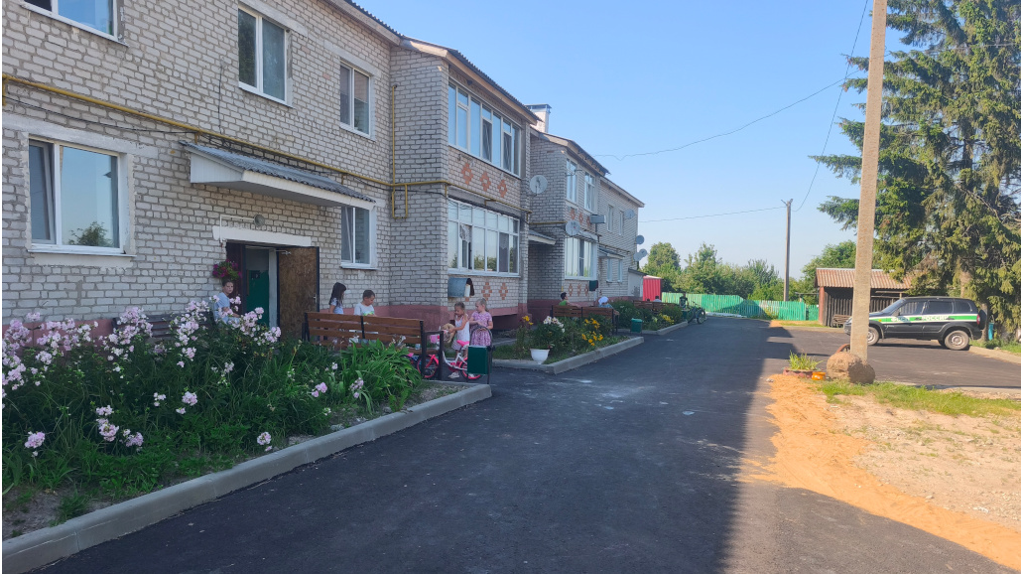 В брянском Мглине по нацпроекту благоустроили три дворовые территории