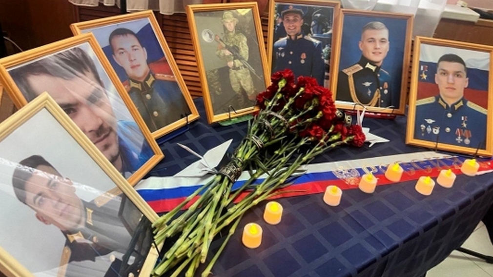 Брянские следователи и кадеты стали участниками акции «Дни белых журавлей»