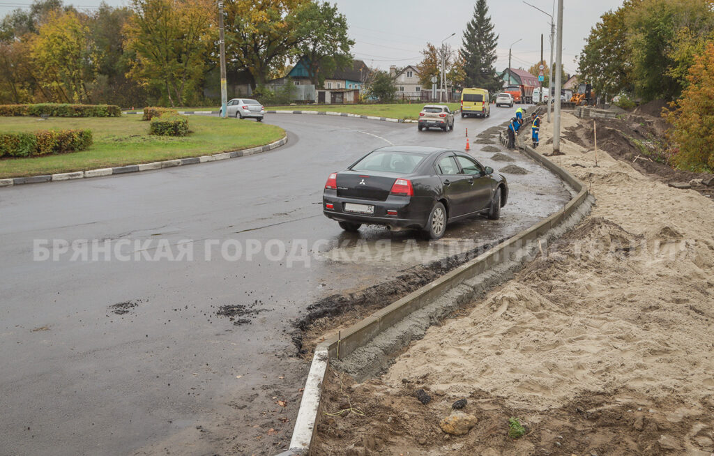 В Брянске проводится капремонт переулка Депутатского