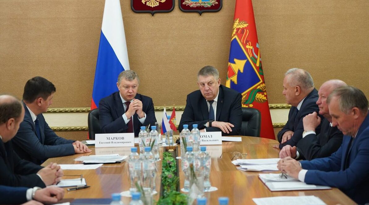 В Брянске обсудили вопросы лесовосстановления и работу регионального оператора по обращению с ТКО