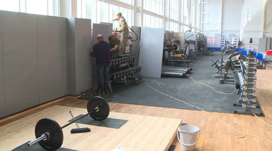 В двух брянских поселках скоро завершат строительство спорткомплексов с бассейнами