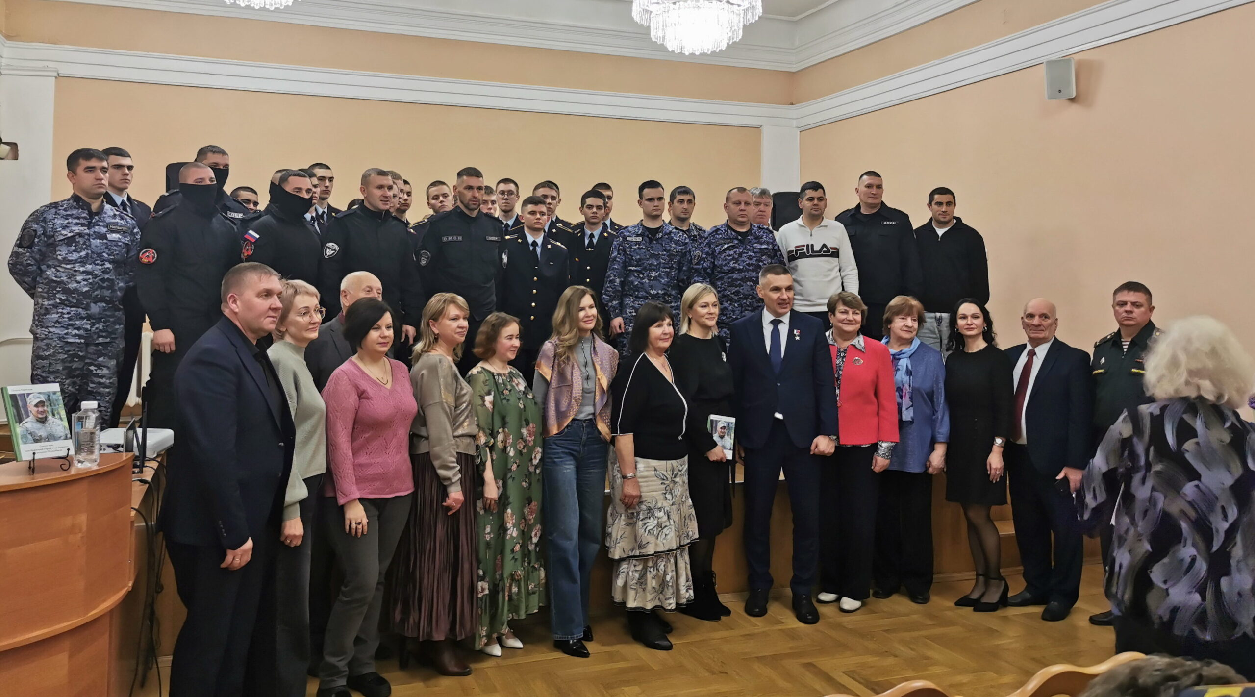 На презентации книги о Герое России и его соратниках