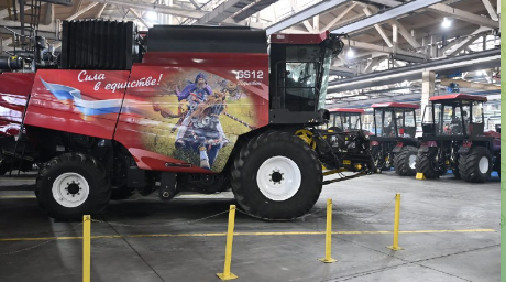 С Иваном Ивановичем Крупко посетили  совместное предприятие «Брянсксельмаш».