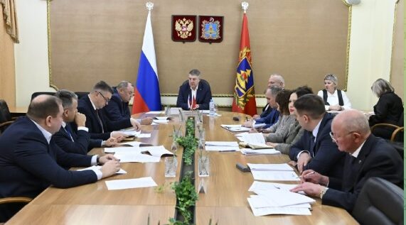 Глава Брянщины сообщил об обеспечении жильем детей-сирот в регионе