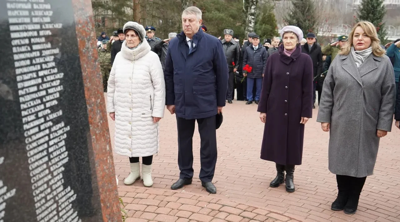 Губернатор Александр Богомаз: «Мы всегда будем помнить подвиги наших земляков»