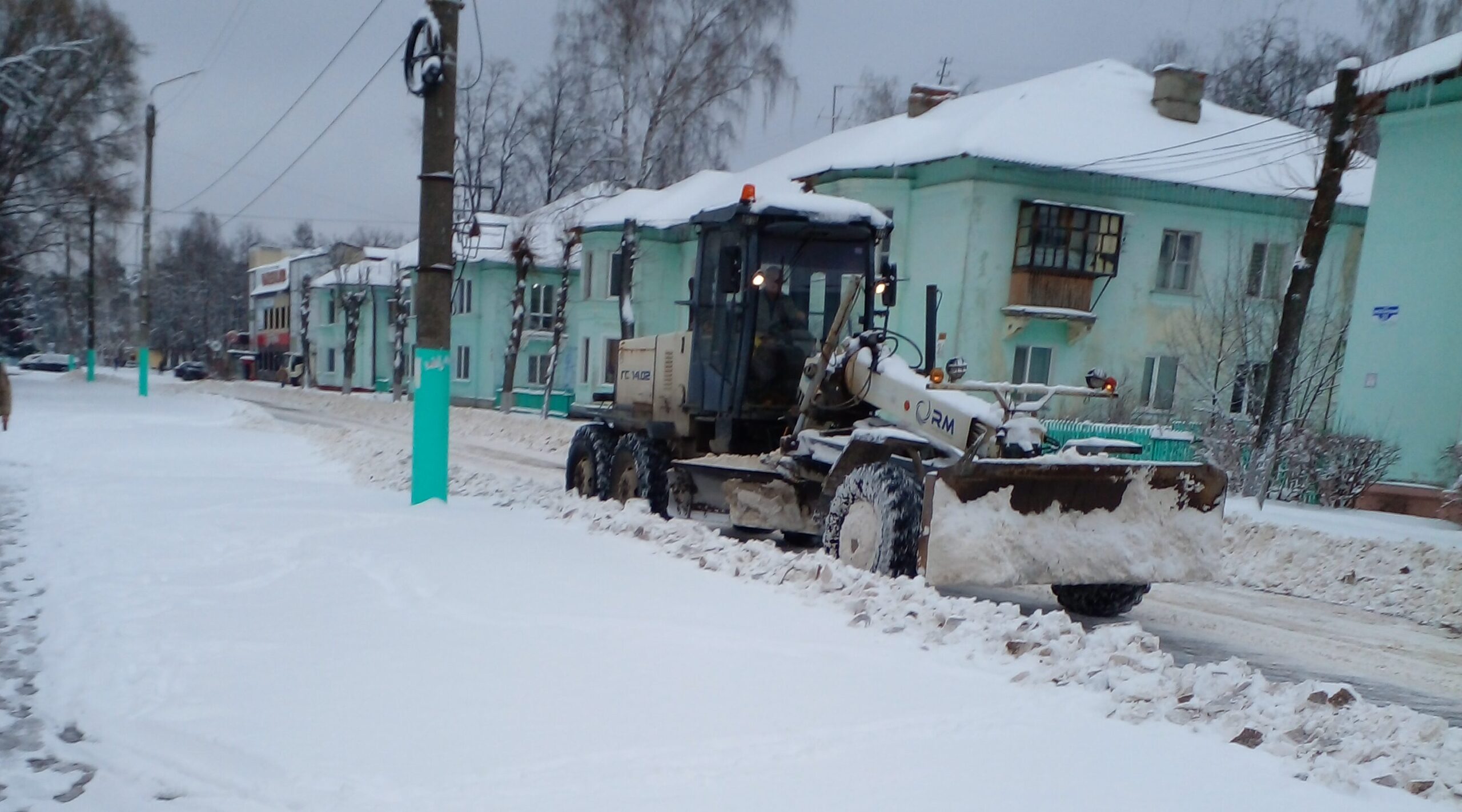 В Сельцо улицы города активно очищаются от снега