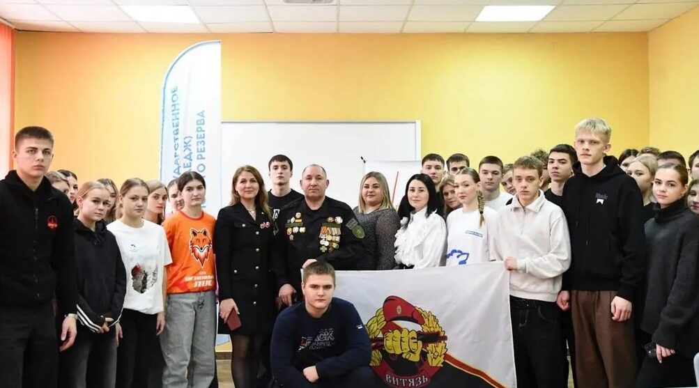 Состоялась встреча ветерана СВО В. Клевцова со студентами