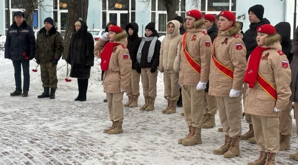 В Брянске проходит патриотический месячник