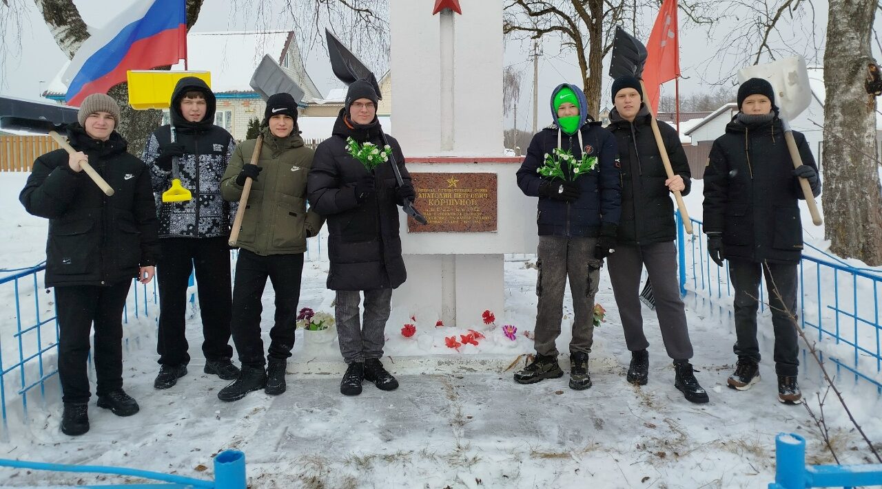 Сельцовские школьники провели операцию «Обелиск»