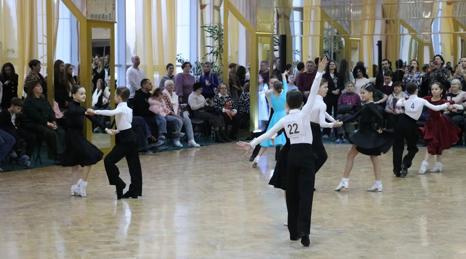 В Брянске состоялись соревнования по танцевальному спорту